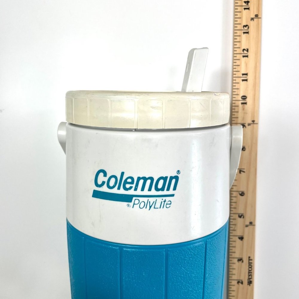 Vintage Coleman Polylite 5590 Blue and White Beverage Cooler - Picture 14 of 15